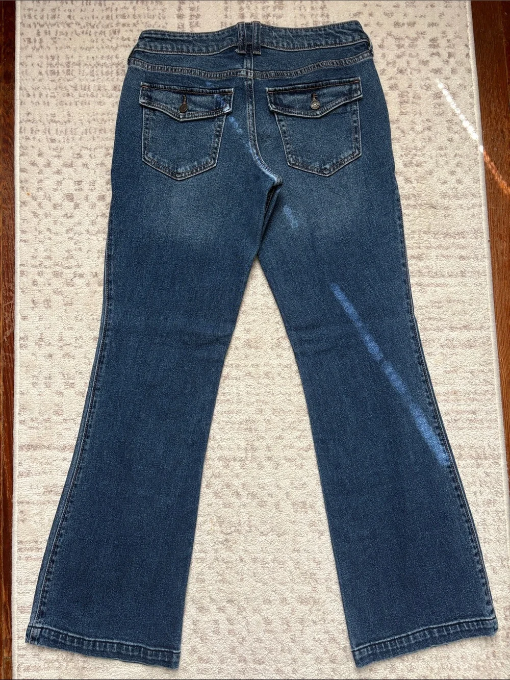 Hollister Low-Rise Women's Flared Jeans